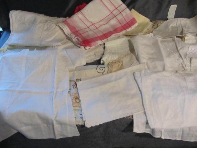 lot 44 image: Toddler Clothes, Dresser Scarves