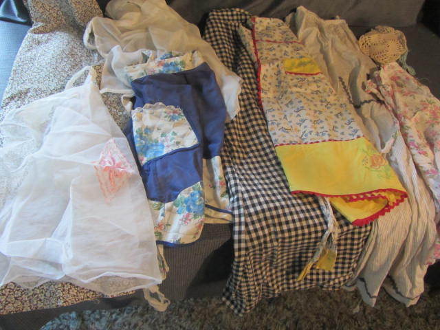 lot 48 image: Aprons