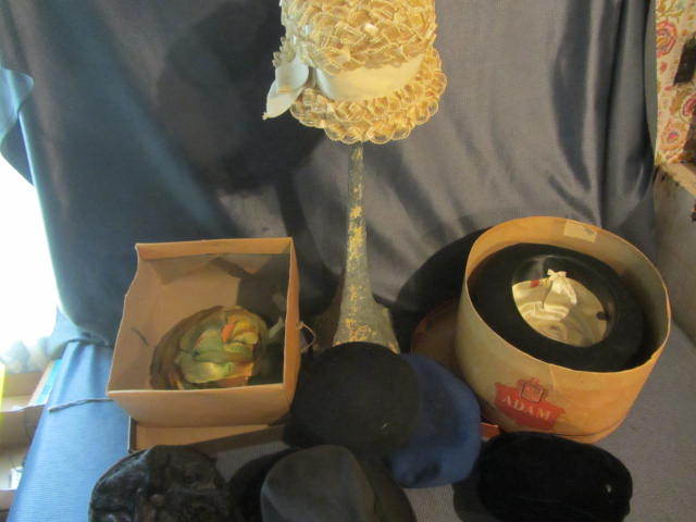 Hats, Mens & Ladies, Stand