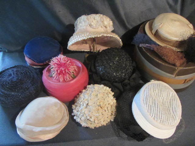 Ladies Vintage Hats, Stand