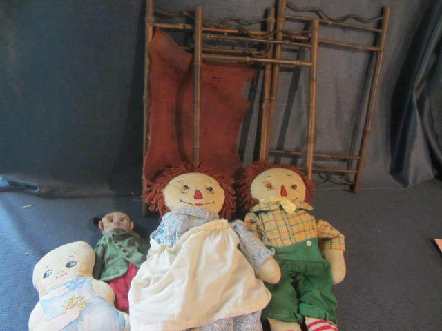 Dolls, Screen
