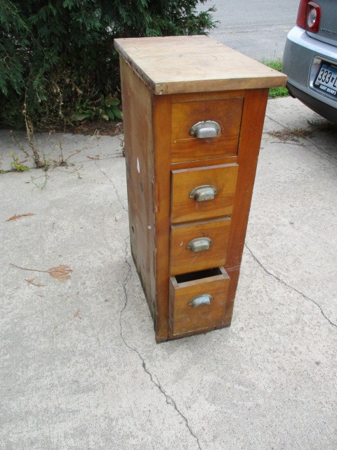 lot 27 image: Drawer Unit