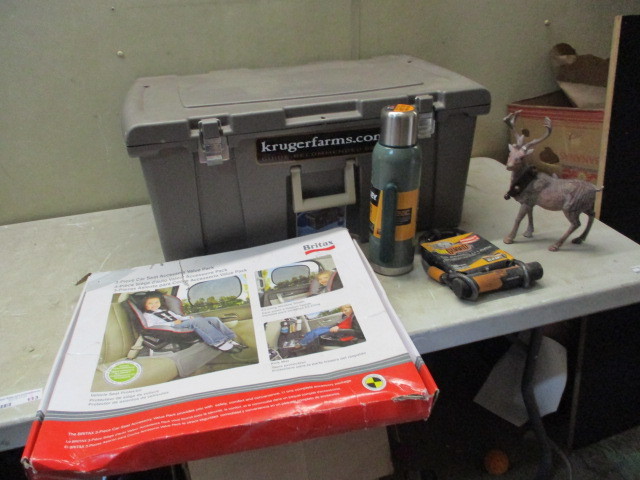 lot 113 image: ToteCar Seat Kit Lock