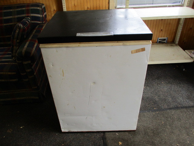 lot 121 image: Freezer