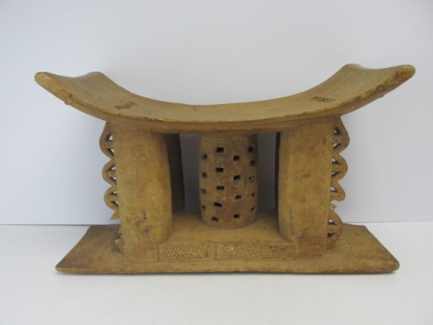 lot 74 image: Old Antique Hand Carved Oriental Wood Headrest
