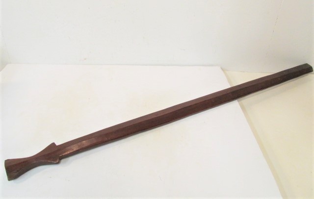 lot 48 image: LARGE Vintage Wooden Training Sword