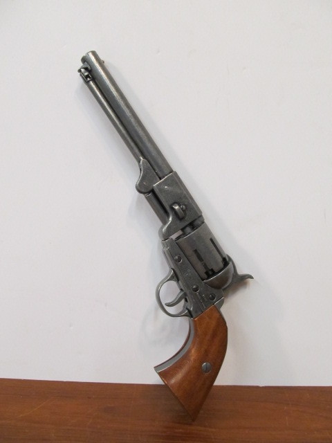 lot 64 image: Full Size Antique Style Replica Revolver #3
