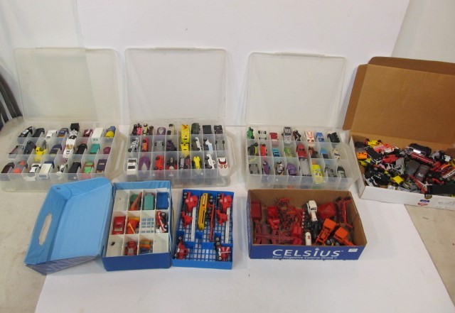 lot 102 image: LARGE Lot of Vintage & Newer Diecast Toy Cars - Matchbox Hot Wheels & Others