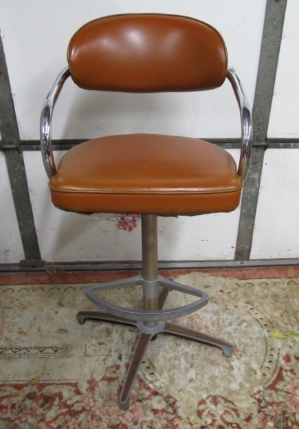 lot 154 image: Vintage Mid Century CHROMCRAFT Swivel Stool