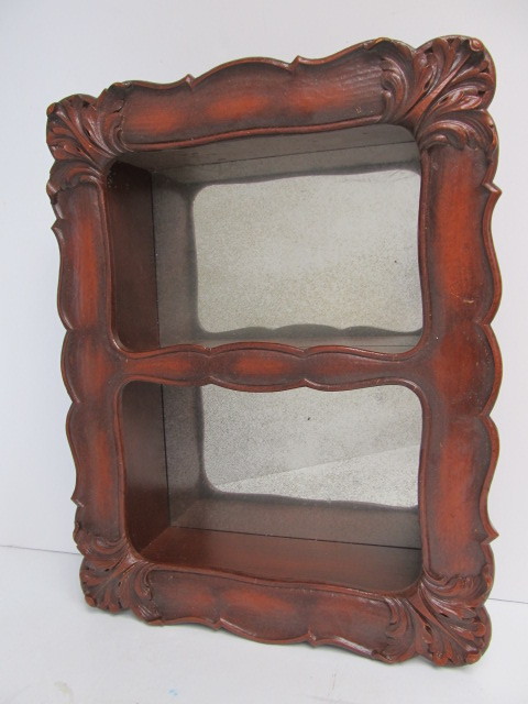 lot 184 image: Vintage SYROCO Shadowbox Shelf wMirror