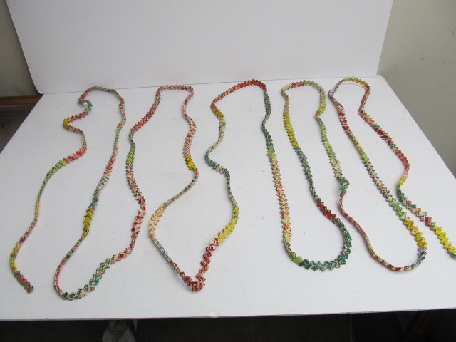 lot 187 image: HUGE Vintage 1960s Gum Wrapper Rope