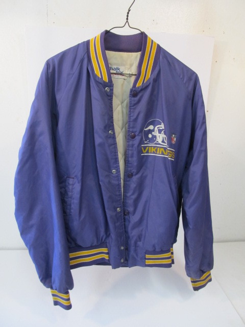 lot 265 image: Vintage 1970 MINNESOTA VIKINGS Chalk Line Jacket