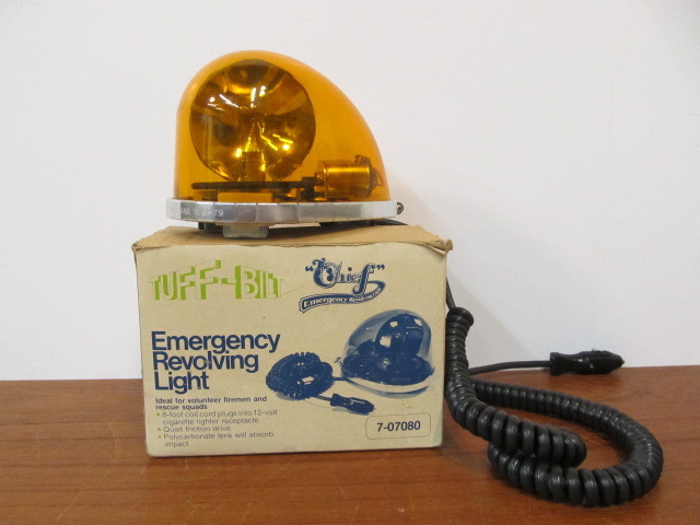 lot 211 image: Vintage Chief Emergency Revolving Car Topper Light