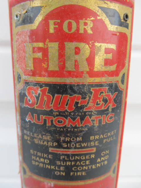 lot 258 image: Vintage SHURE-EX Fire Extinguisher
