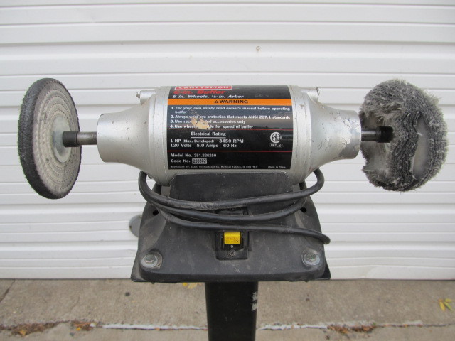 lot 282 image: Working CRAFTSMAN 6 Buffer on Stand