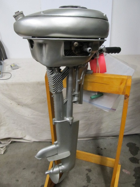 lot 290 image: Fantastic Restored Vintage 1930s BENDIX ECLIPSE Outboard Motor