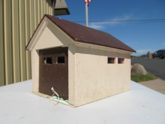 lot 300 image: Vintage Hand Made Scale Model Garage wWorking Garage Door
