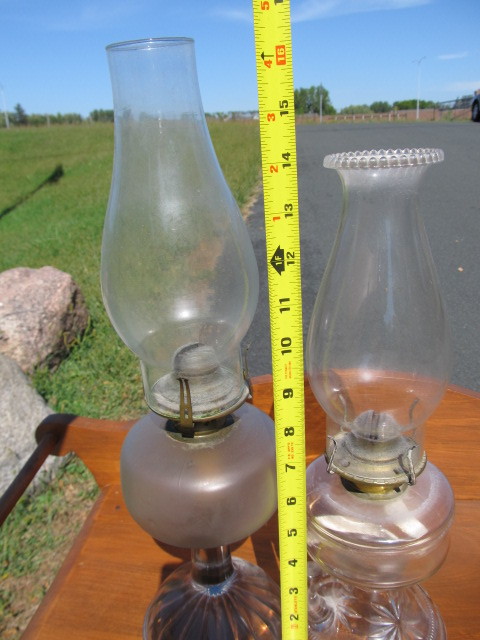 lot 303 image: Pair of Antique Glass Oil Lamps