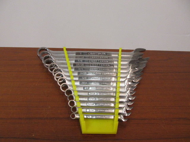 lot 10 image: LIKE-NEW Set of 14 Craftsman VV Combination Wrenches