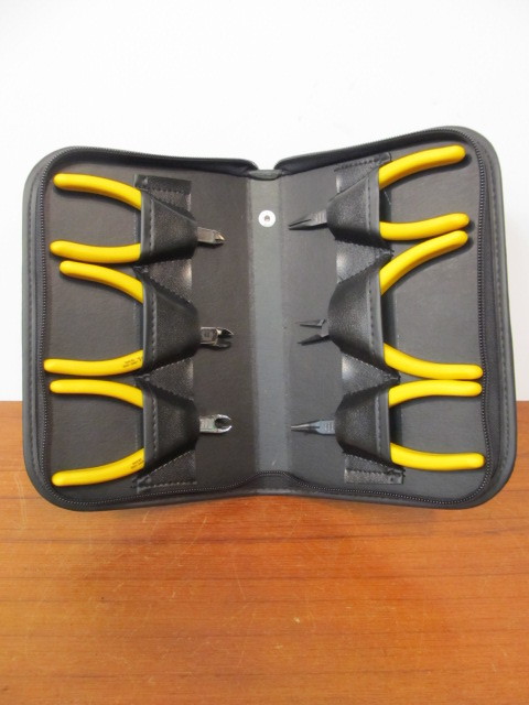 lot 11 image: Set of 6 UNUSED West German IDEAL Wire Cutters wCase