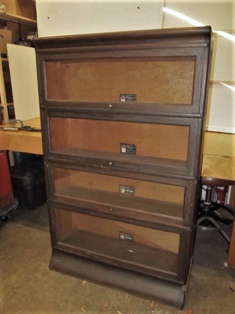 lot 33 image: Antique VIKING Sectional Lawyers Bookcase