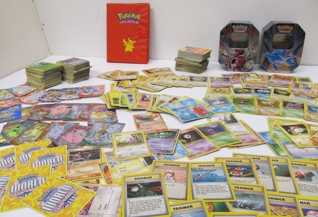 lot 36 image: LARGE Lot of POKEMON Cards