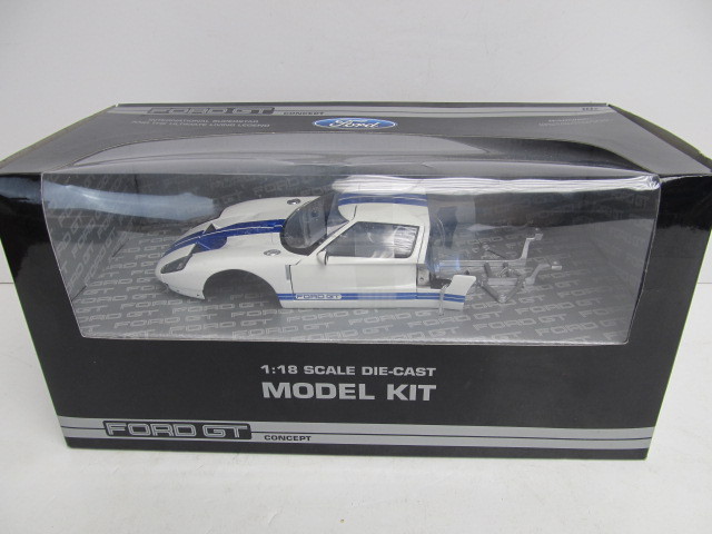 lot 73 image: Large Brand New FORD GT Diecast 118 Scale Model Kit