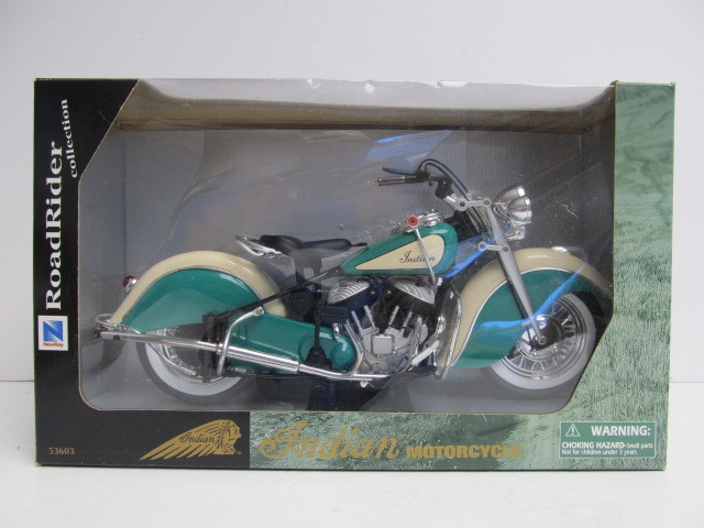 lot 77 image: Large New Ray Road Rider Diecast INDIAN Motorcycle
