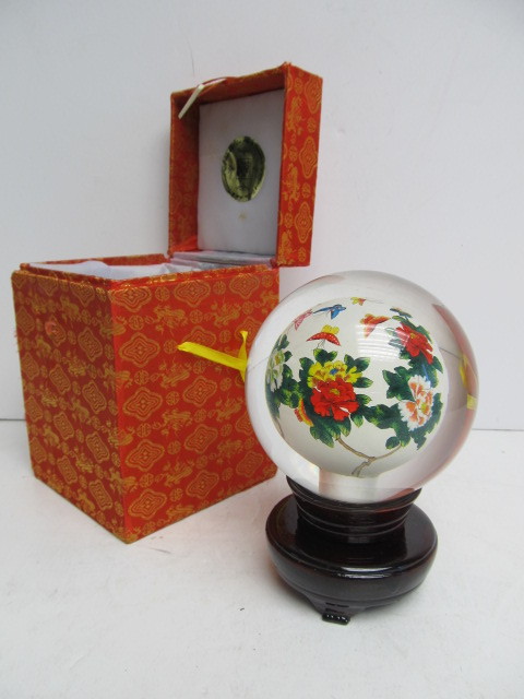 lot 81 image: Chinese Art Glass Ball on Stand
