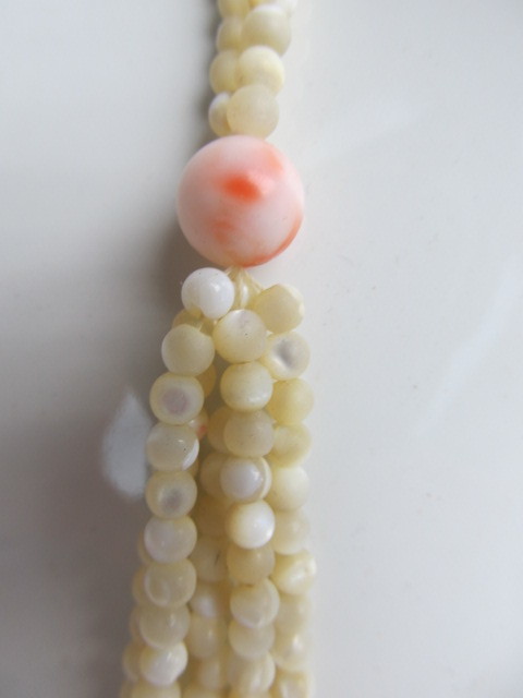 lot 170 image: Multi-Strand Mother-Of-Pearl & Coral Necklace - 28 inches long
