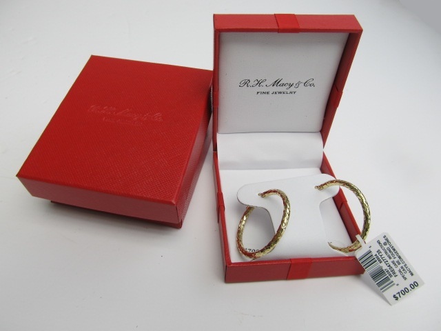 lot 3 image: Brand New R.H. MACY Company Solid 14K Gold Hoop Earrings