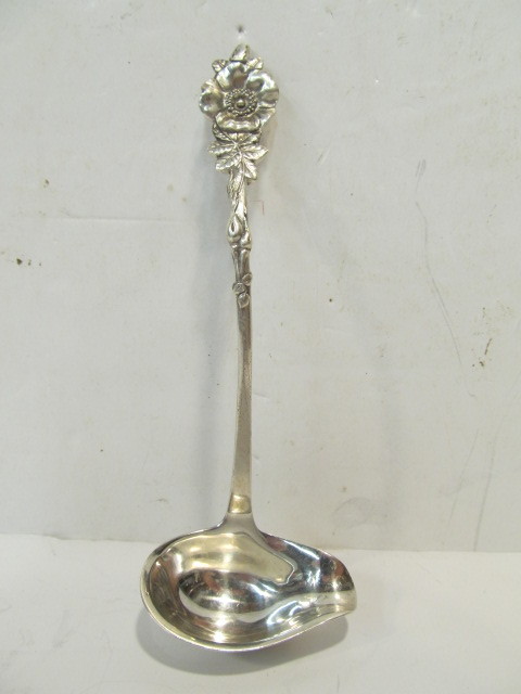lot 200 image: Antique Hallmarked Sterling Silver Ladle