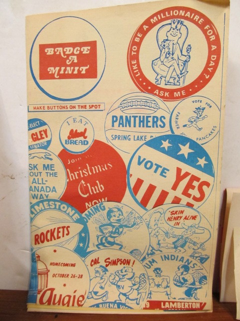 lot 230 image: Vintage 1970s BADGE-A-MINIT Button Making Machine wAccessories