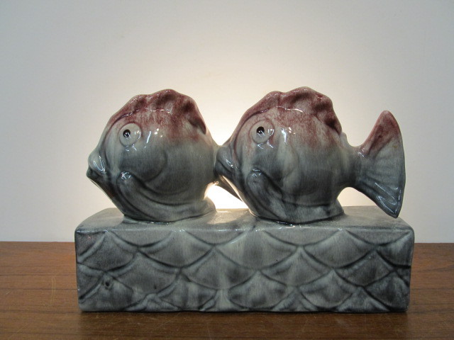 lot 214 image: Mid Century Ceramic Double Fish TV Lamp Planter