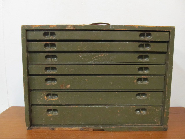 lot 220 image: Old Vintage 7-Drawer Carpenters Tool Chest or File Cabinet