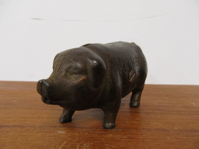 lot 255 image: Antique Cast Iron DECKERS IOWANA Advertising Piggy Bank