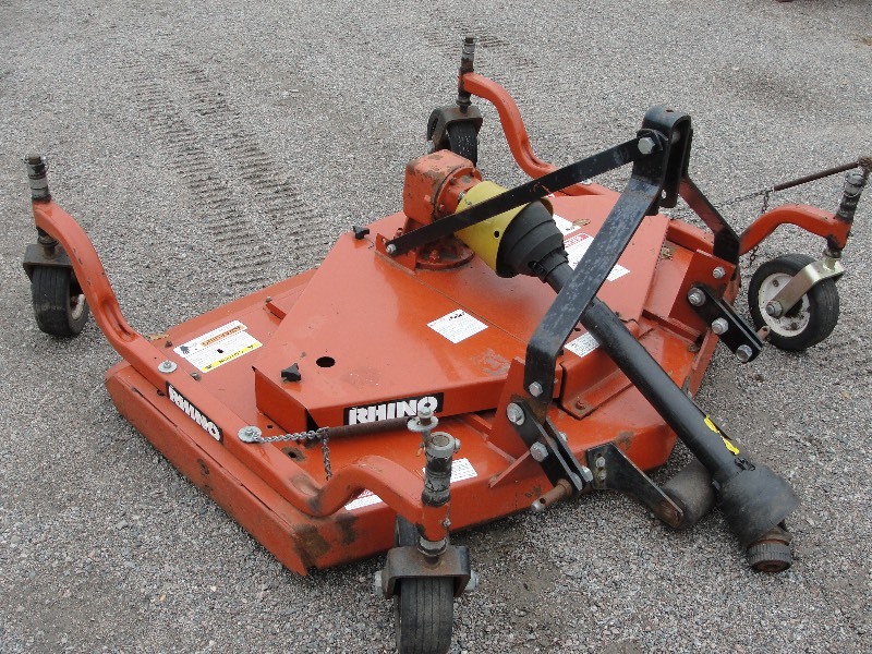 60RHINO GROUNDSKEEPER LAWN MOWER ATTACHMENT
