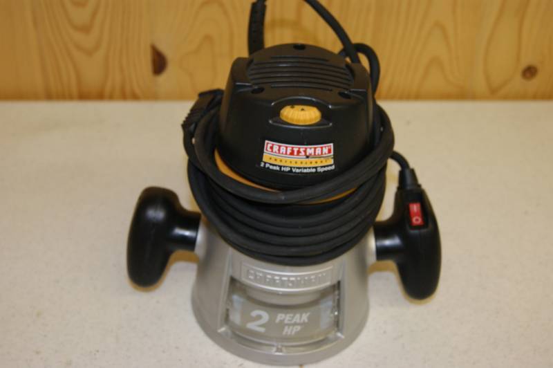 lot 34 image: Craftsman Professional ET200 Router