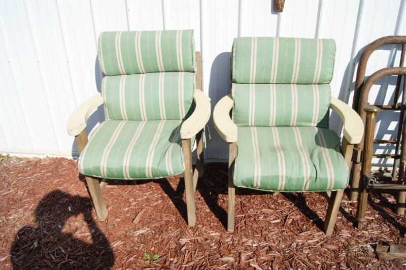 lot 51 image: 2 Wooden Outdoor Chairs