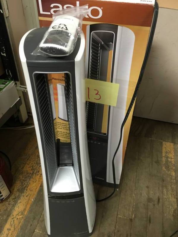 lot 13 image: Lasko Bladeless Ceramic Heater in good condition