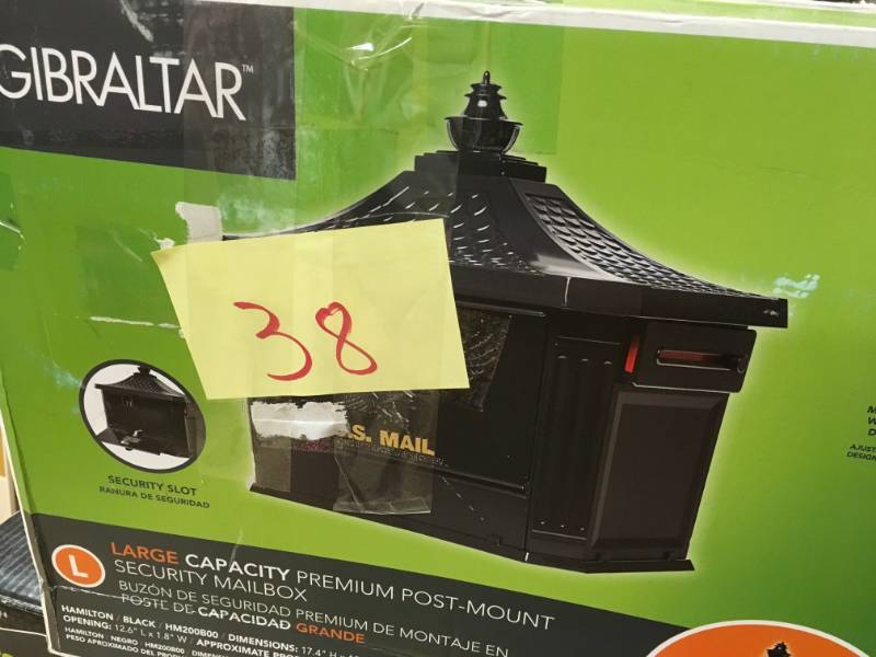 lot 38 image: Gibraltar Mailboxes Hamilton Black Locking Aluminum Large Post-Mount Mailbox in good condition