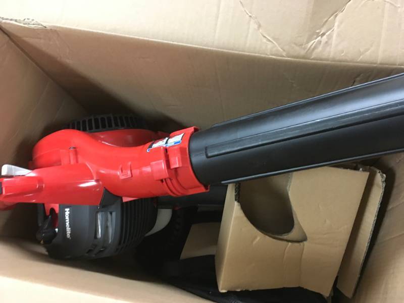lot 39 image: Homelite 150 MPH 400 CFM 26cc Gas Handheld Blower Vacuum in good condition
