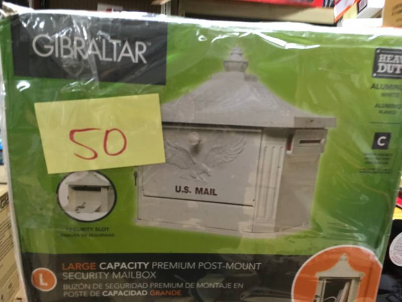 lot 50 image: Gibraltar Mailboxes Hamilton White Locking Aluminum Large Post-Mount Mailbox in good condition
