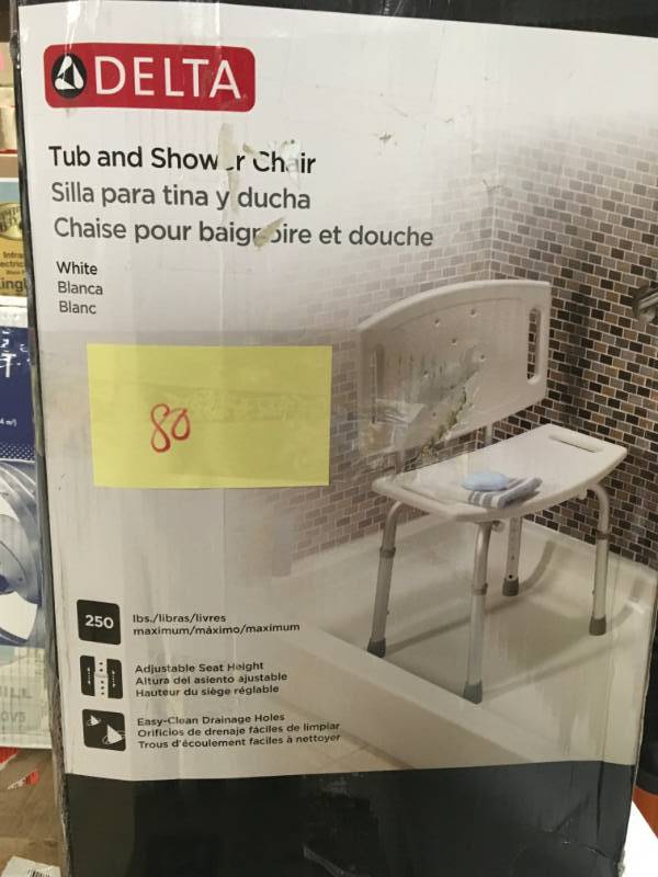 lot 80 image: Delta Adjustable Tub and Shower Chair in White in good condition