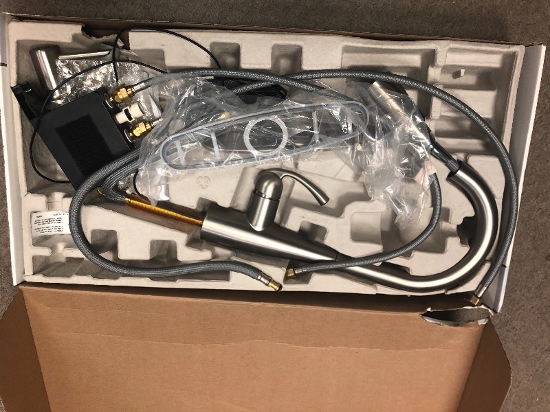 lot 108 image: Moen Essie Single-Handle Pull-Down Sprayer Kitchen Faucet with Reflex and Power Clean in Spot Resist Stainless in good condition