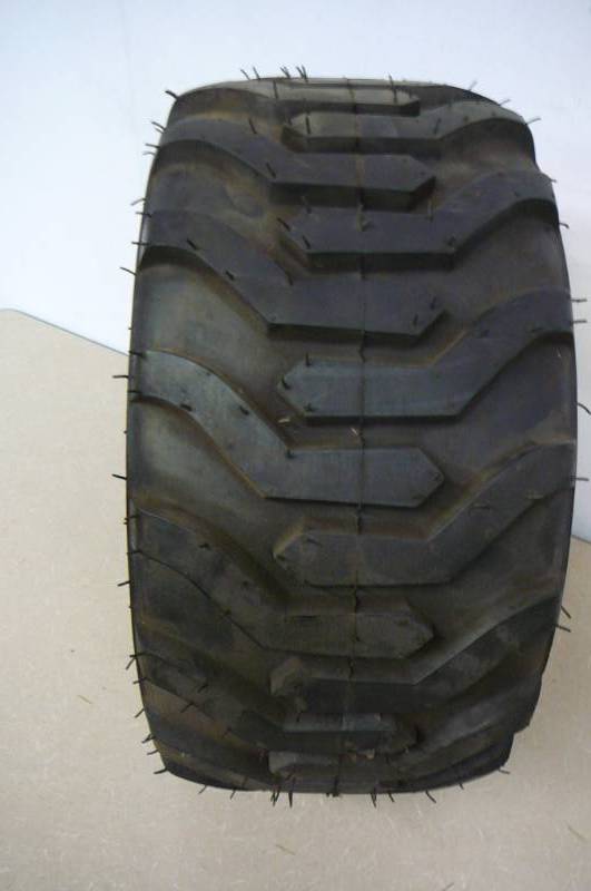John Deere Tractor 2520 Wheel & Tire