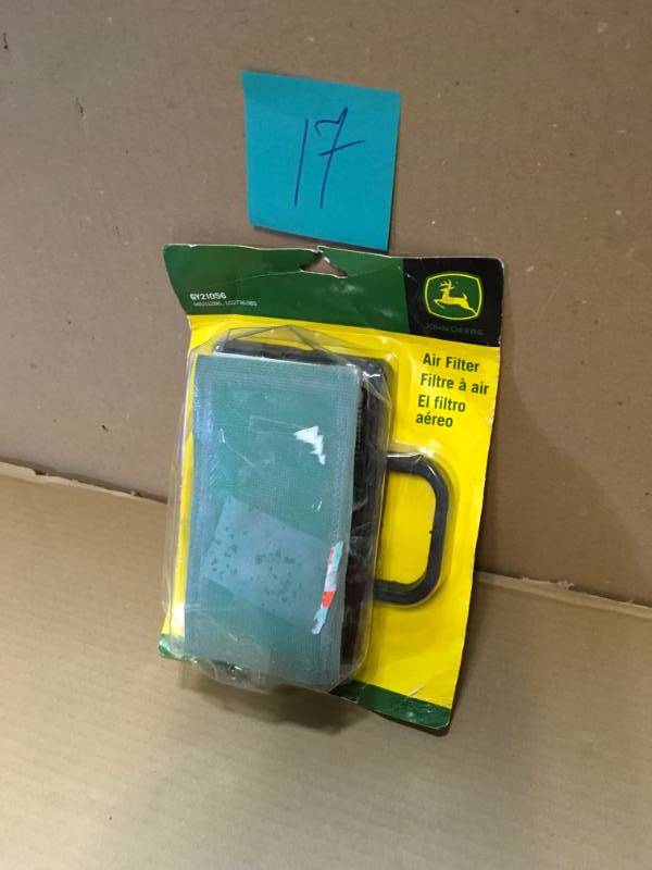 lot 17 image: John Deere 22 HP and 23 HP Briggs and Stratton Air Filter