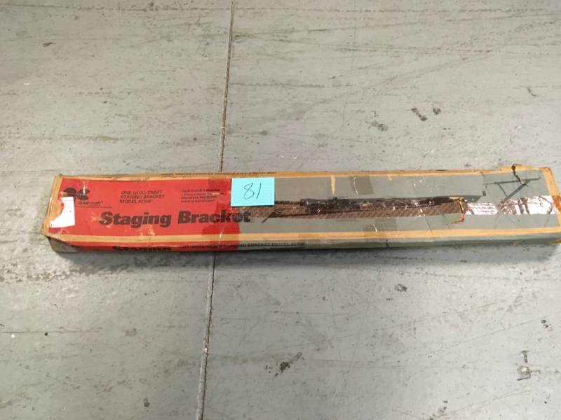 lot 81 image: Qualcraft 2300 Side Wall Staging Bracket in good condition