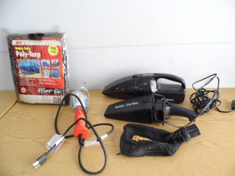 lot 25 image: Vacuums - Trouble Light - Tarp