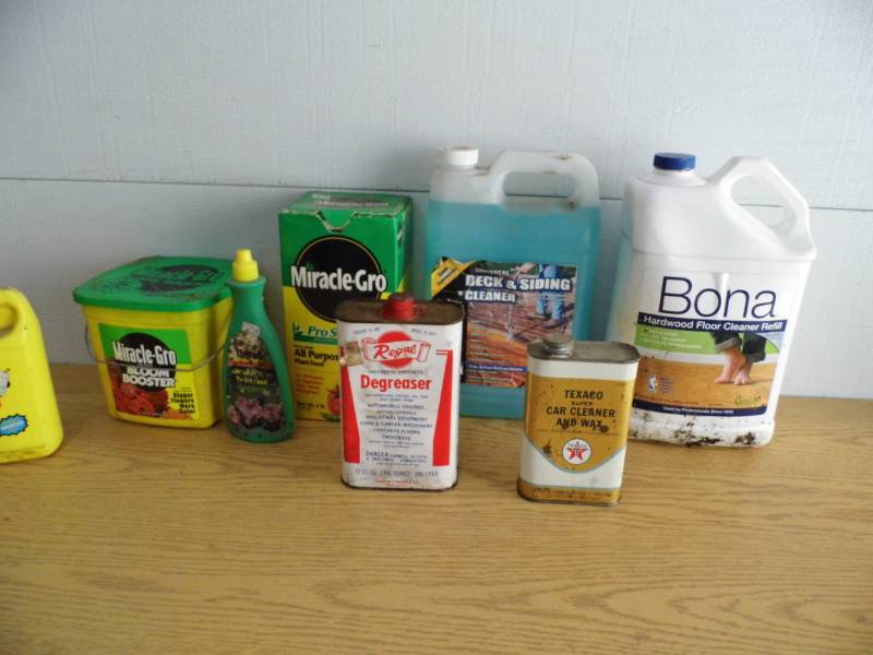lot 33 image: Degreaser - Deck Wash - Miracle Grow